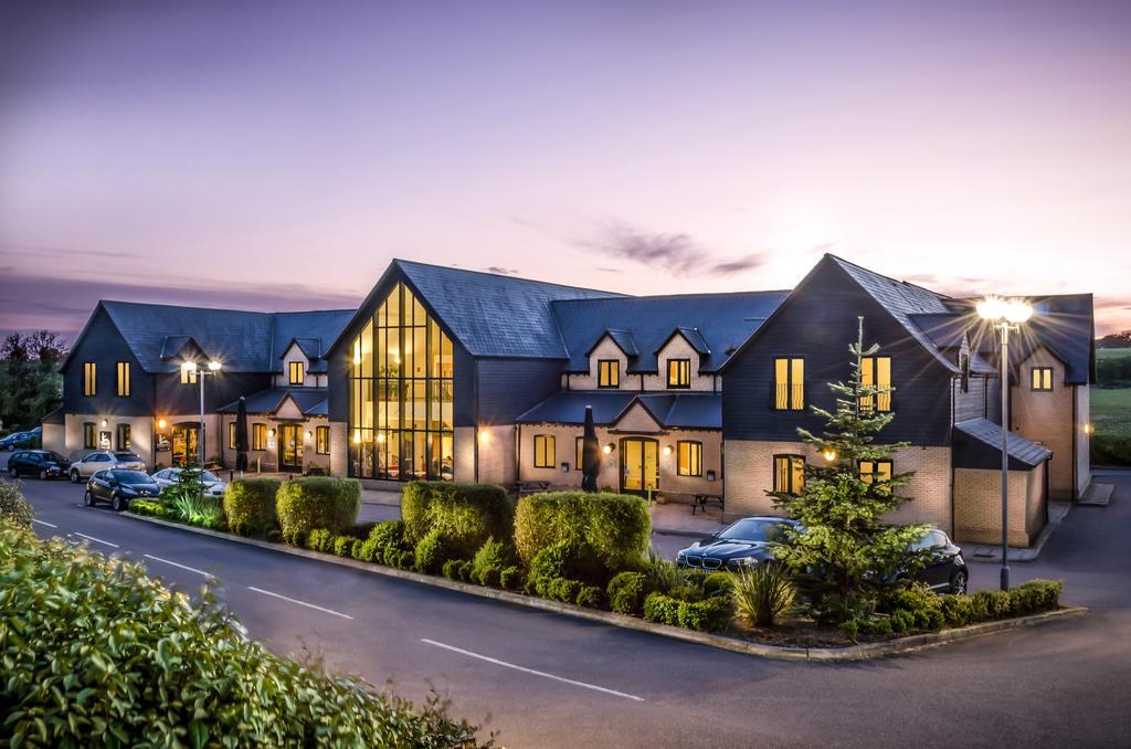 The Sharnbrook Hotel Exterior foto